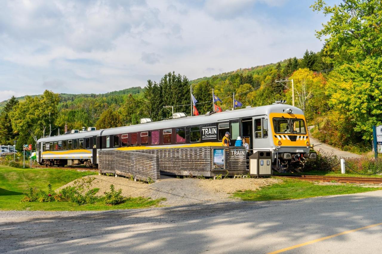 Auberge De La Rive De Charlevoix - Auberge De Jeunesse Familiale Pour Voyageurs De Tous Ages Saint-Joseph-de-la-Rive Екстер'єр фото