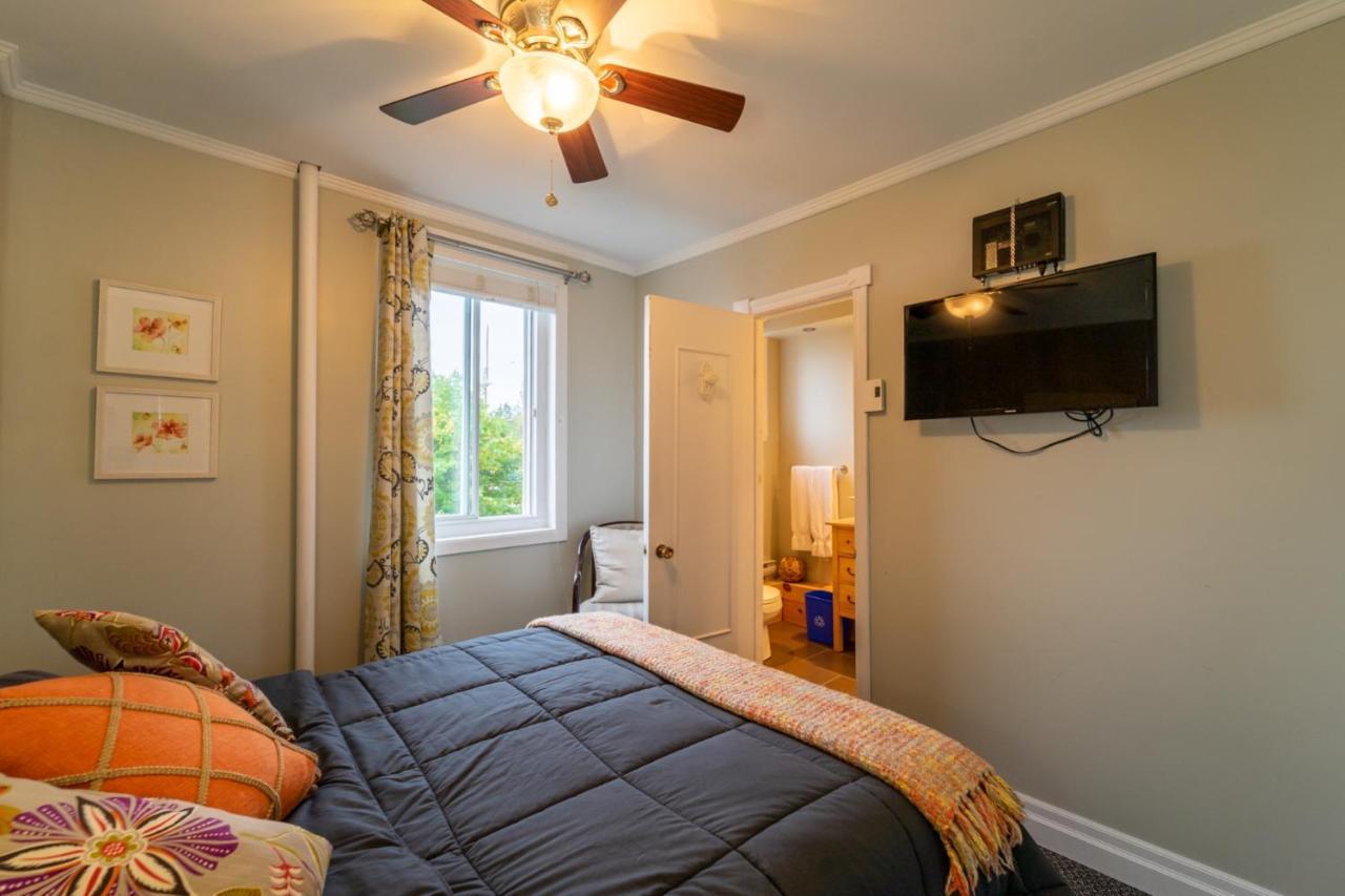 Auberge De La Rive De Charlevoix - Auberge De Jeunesse Familiale Pour Voyageurs De Tous Ages Saint-Joseph-de-la-Rive Екстер'єр фото